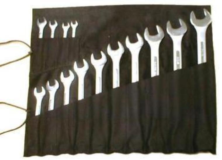 Étui pour 14 clés en cuir suede